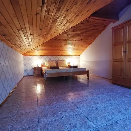 Πανσιόν Kaliana Σωζόπολη